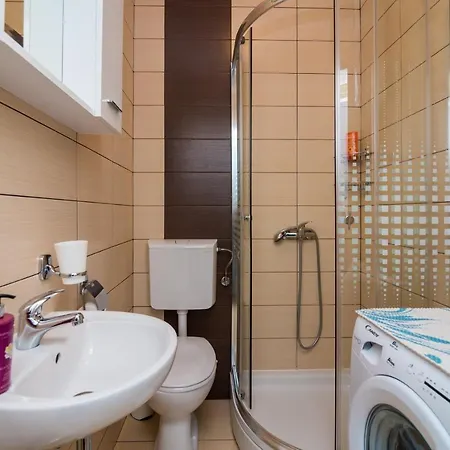 Zana Apartment