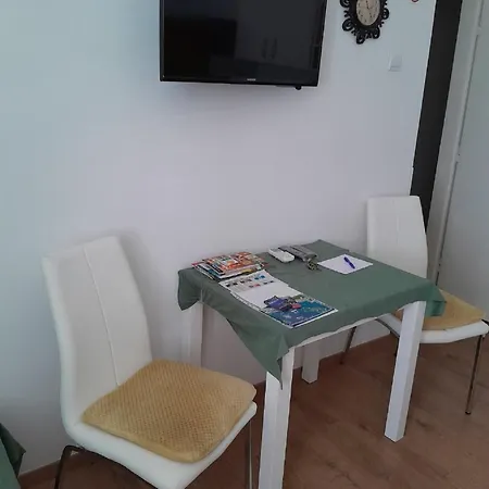 Apartment Zana *