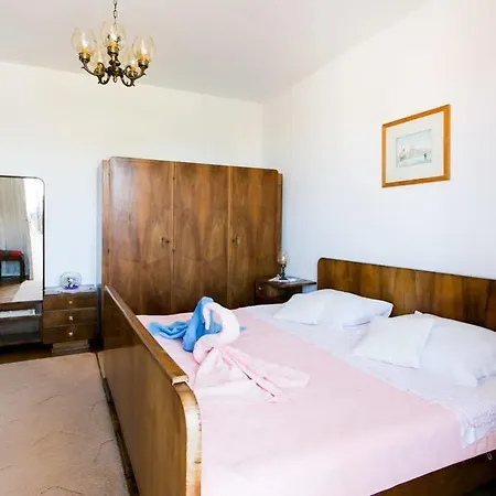 Apartment Zana