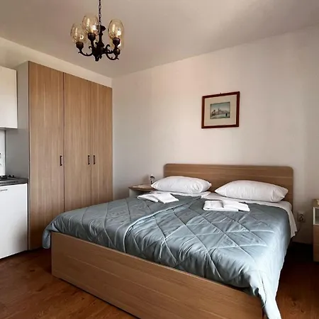 Zana * ドゥブロブニク